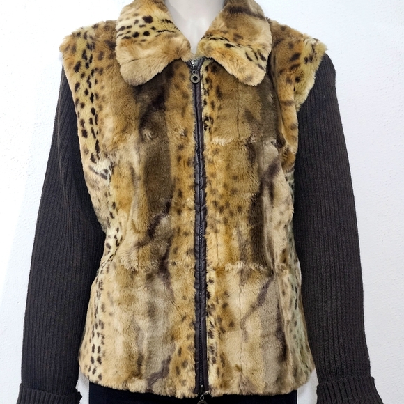 Essentials by Milano Brown Leopard Print Teddy Jacket - Picture 2 of 12